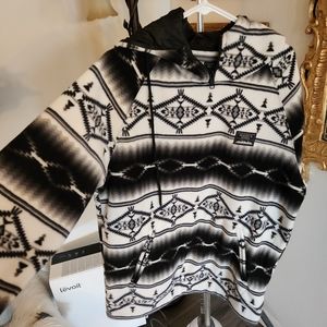 Massive Outdoor sweat shirt